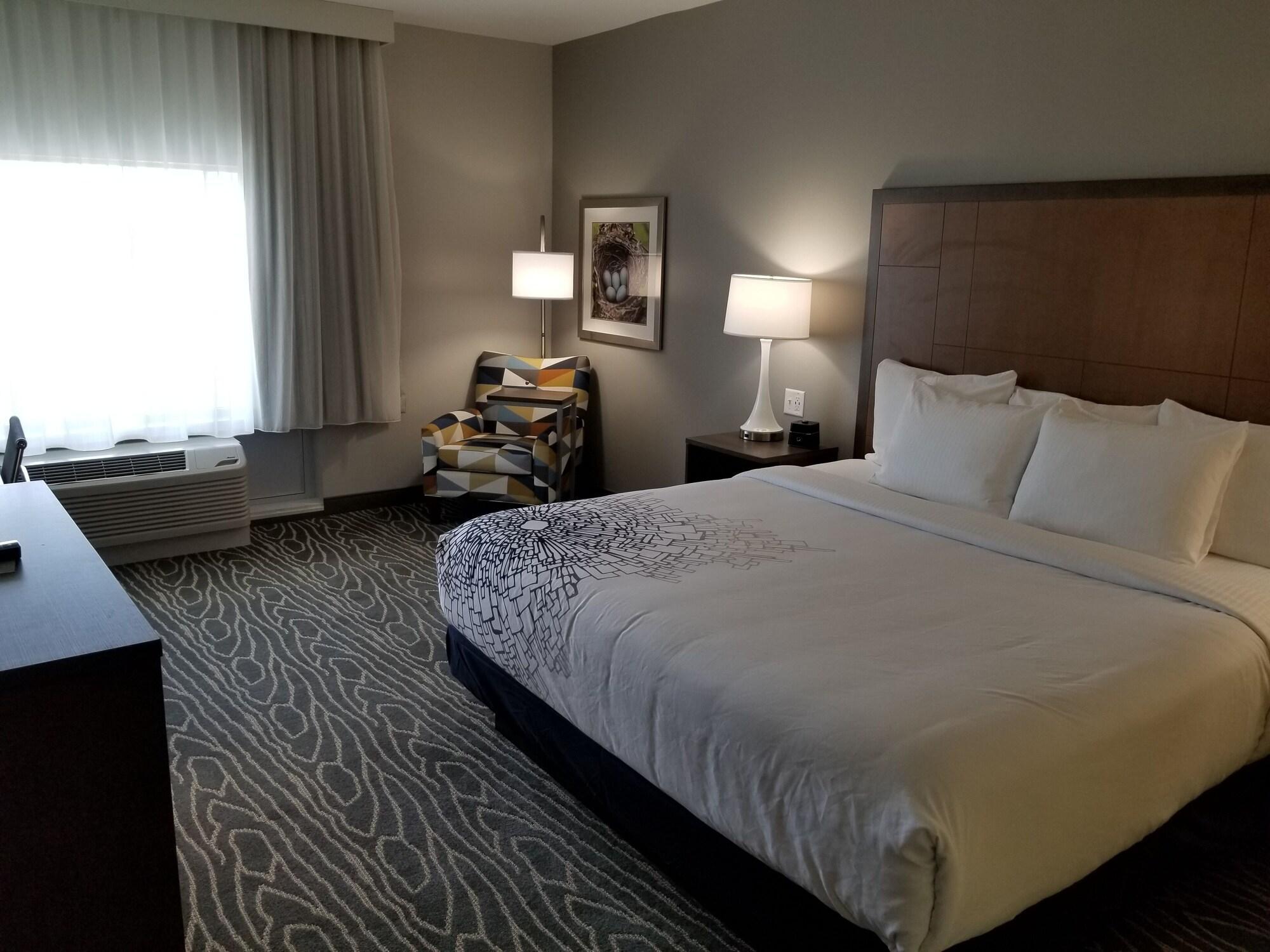 La Quinta Inn & Suites By Wyndham Тифтон Экстерьер фото