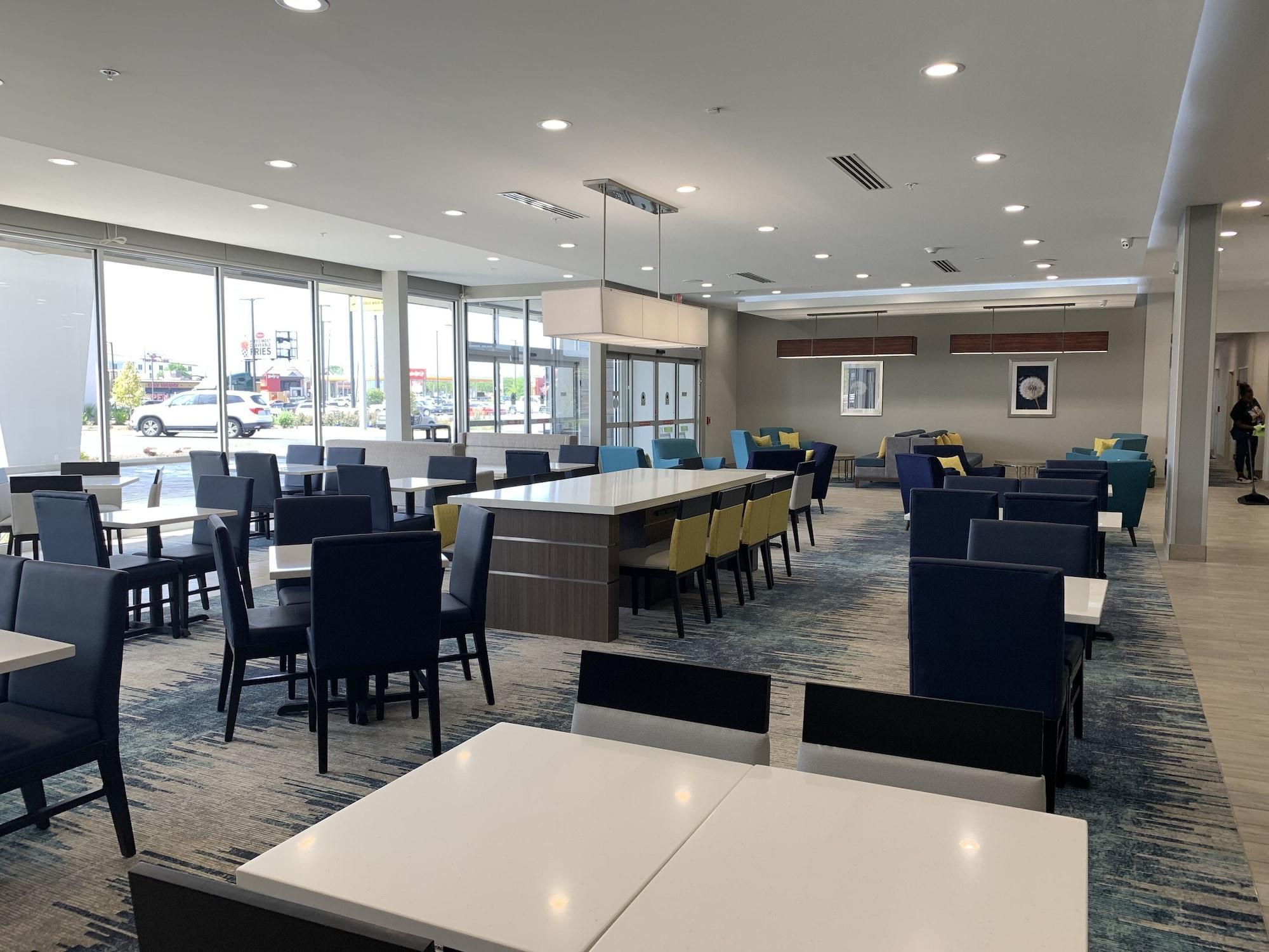 La Quinta Inn & Suites By Wyndham Тифтон Экстерьер фото