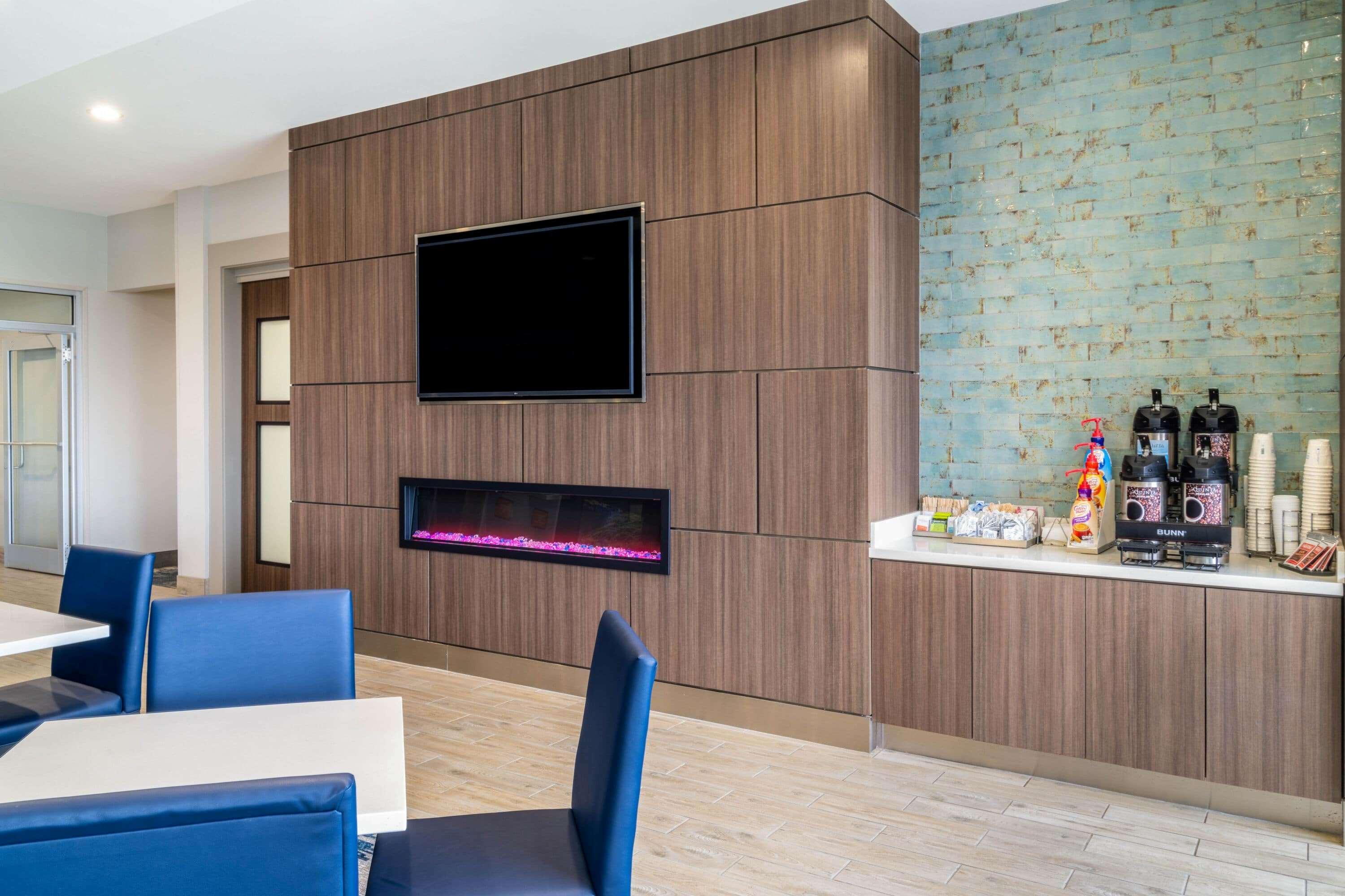 La Quinta Inn & Suites By Wyndham Тифтон Экстерьер фото