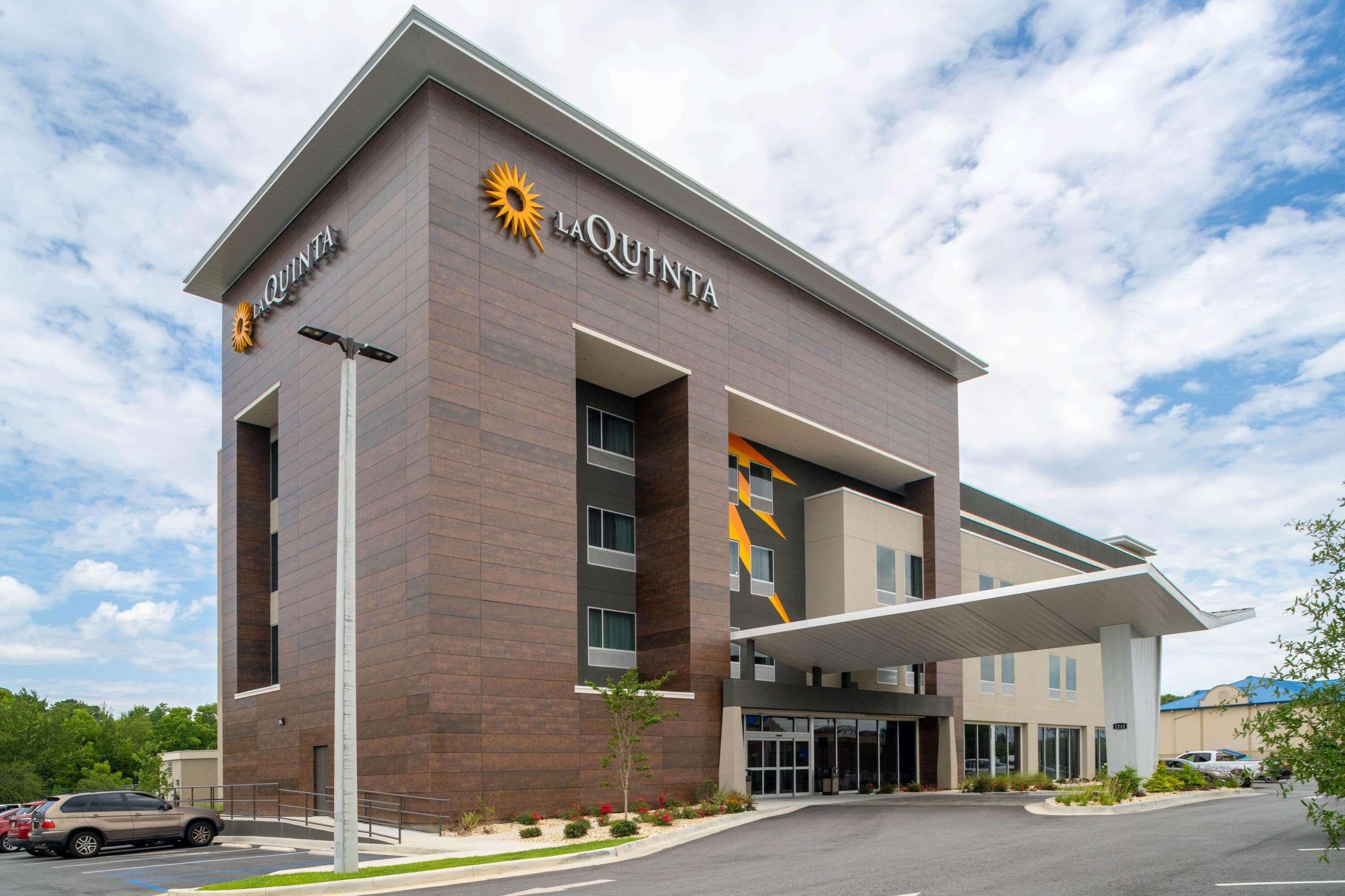 La Quinta Inn & Suites By Wyndham Тифтон Экстерьер фото