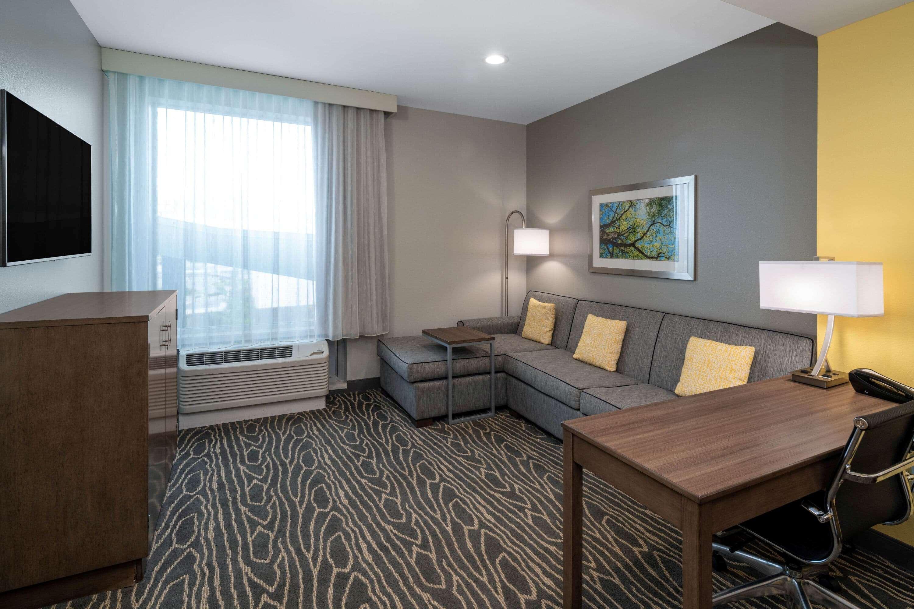 La Quinta Inn & Suites By Wyndham Тифтон Экстерьер фото